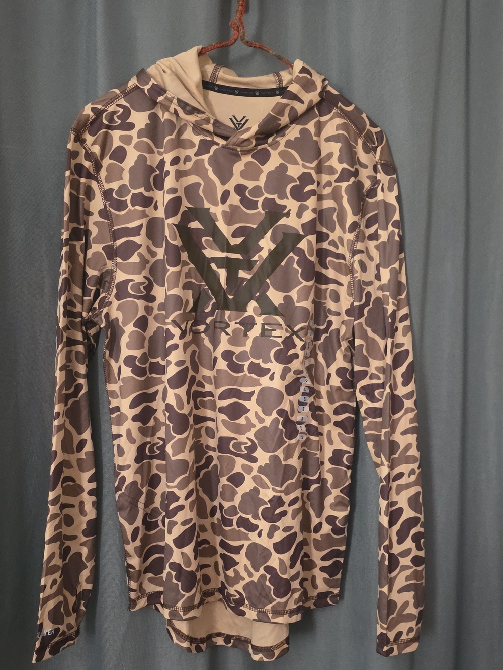Vyre Men's Beige Camo Hooded Performance Pullover